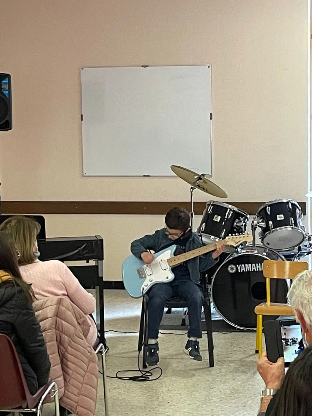 Concerts des classes de guitare, musique actuelle, harpe, violon et éveil musical — 2022 — photo 5