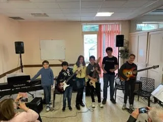 Concerts des classes de guitare, musique actuelle, harpe, violon et éveil musical — 2022 — photo 9
